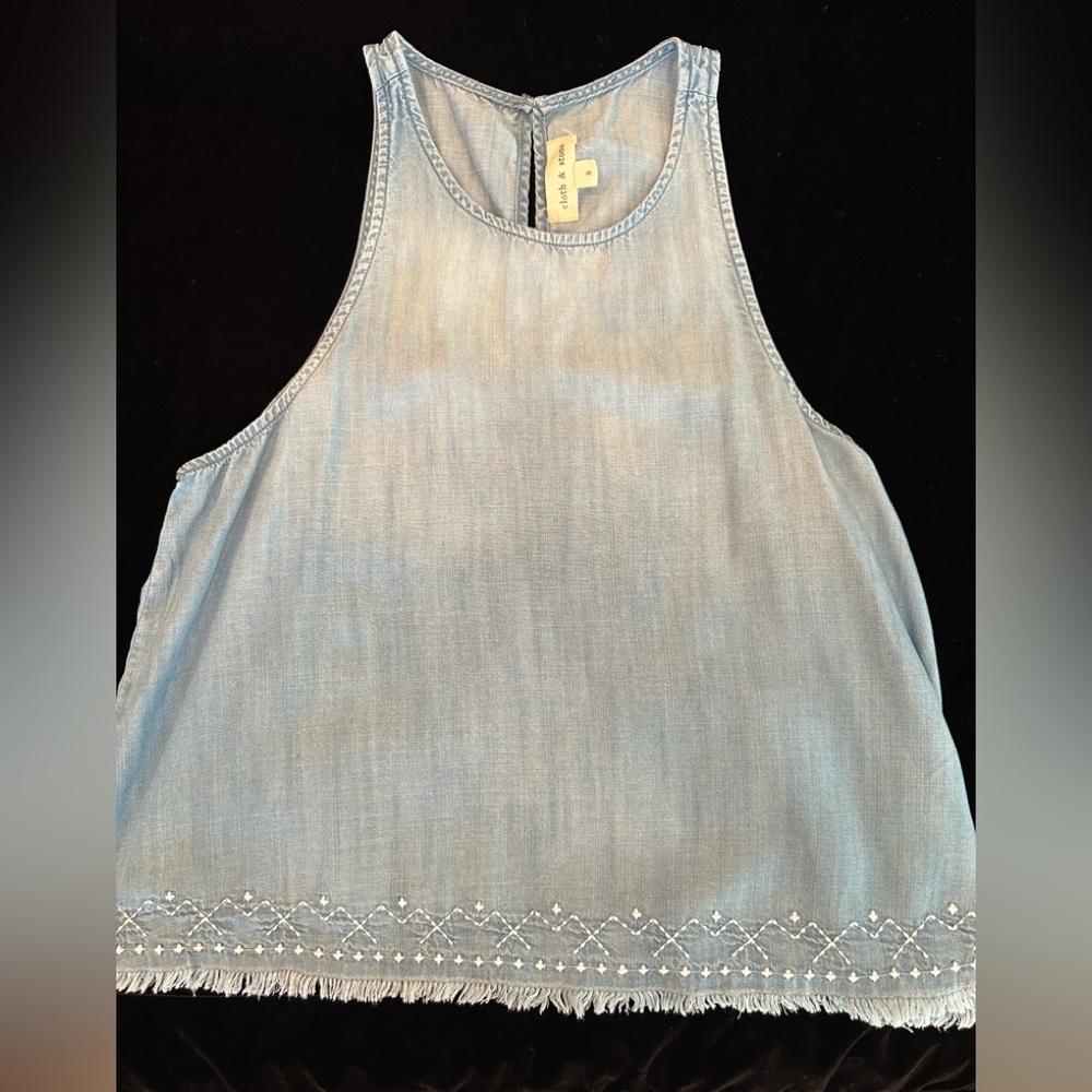 Cloth and Stone Anthropology chambray tank top. Size small